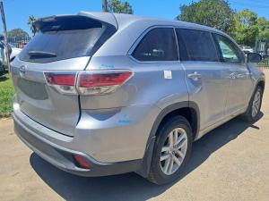 2015 Toyota Kluger GSU50/GSU55 image 1