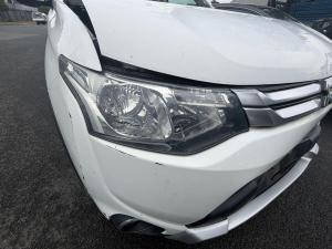 2013 Mitsubishi Outlander image 1