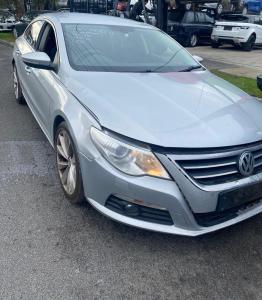 2011 Volkswagen Passat Cc image 1