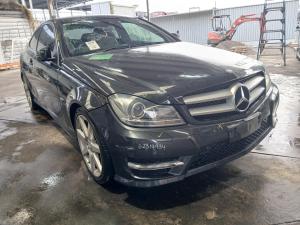 2011 Mercedes Benz C Class C204 image 1