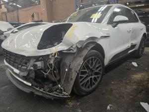 2017 Porsche Macan 3.0DT CTBA AUTO 7SPD 4WD S LUXURY image 1