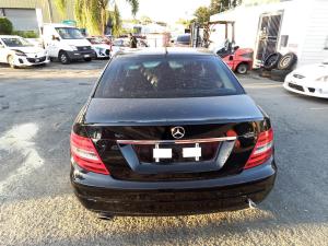 2013 Mercedes Benz C-class C 200 BLUEEFFICIENCY image 1