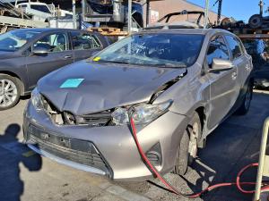2012 Toyota Corolla ZRE182R image 1