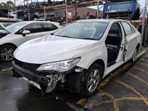 2017 Toyota Camry AVV50R image 1