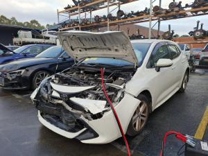 2018 Toyota Corolla MZEA12R image 1
