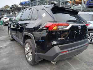 2020 Toyota Rav4 XA50 image 1