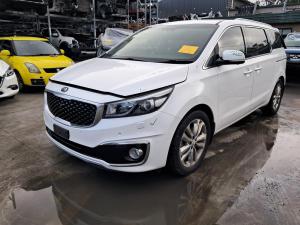2017 Kia Carnival YP image 1