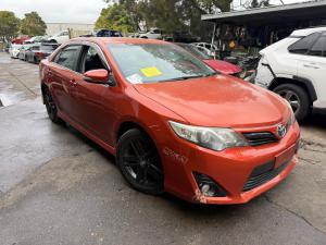2014 Toyota Camry image 1