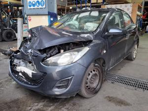 2010 Mazda 2 DE image 1