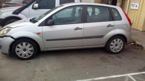 2008 Ford Fiesta LX image 1
