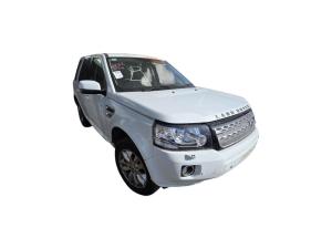 2012 Land Rover Freelander LF2 SE SD4 image 1