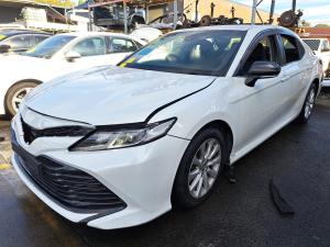 2017 Toyota Camry ASV70R image 1