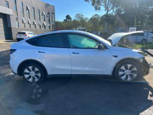 2023 Tesla Model Y SY6LR image 1