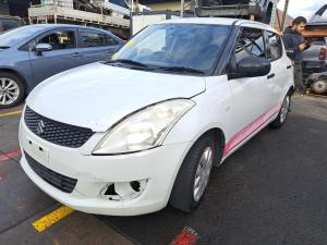 2011 Suzuki Swift FZ image 1