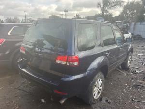 2010 Ford Escape ZD image 1