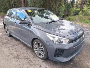 2020 Kia Rio image 1