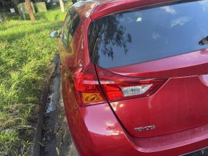 2012 Toyota Corolla ZRE182R image 1