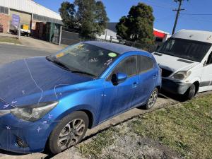 2015 Mazda 2 image 1