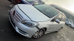 2012 Mercedes Benz B Class B180 image 1
