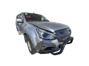 2017 Isuzu Mu-x 85GGR LS-M image 1