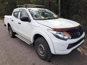 2017 Mitsubishi Triton image 1
