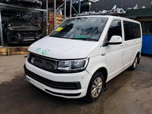 2017 Volkswagen Transporter T6 image 1