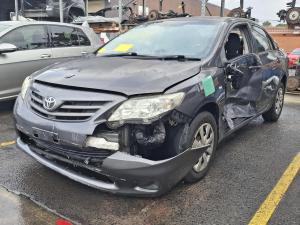 2010 Toyota Corolla ZRE152R image 1