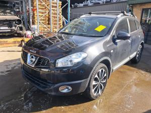 2014 Nissan Dualis J10 image 1