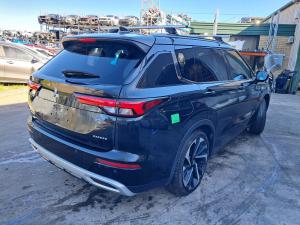 2023 Mitsubishi Outlander ZM image 1