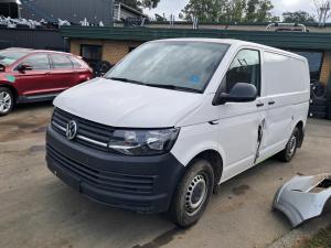 2019 Volkswagen Transporter T6 image 1