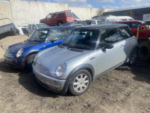 2002 Mini Cooper image 1