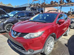 2014 Nissan Qashqai J11 image 1