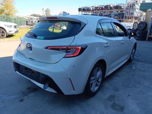 2018 Toyota Corolla E210 image 1