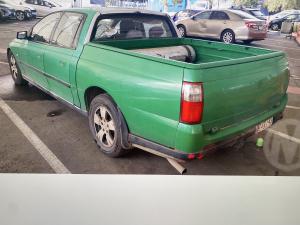 2004 Holden Commodore VY CREWMAN image 1