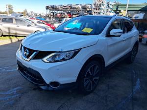 2017 Nissan Qashqai J11 image 1
