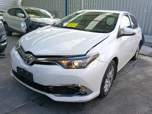 2017 Toyota Corolla ZRE182R/ZWE186R image 1