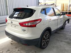 2015 Nissan Qashqai J11 image 1