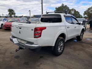 2015 Mitsubishi Triton MQ image 1