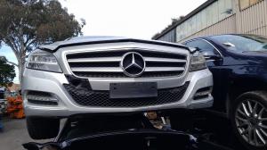 2011 Mercedes Benz Cls image 1