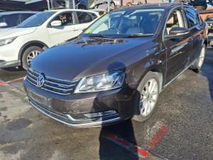 2012 Volkswagen Passata 3C image 1