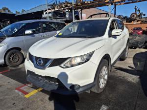 2014 Nissan Qashqai J11 image 1