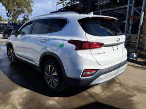2019 Hyundai Santa Fe TM image 1