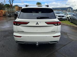 2021 Mitsubishi Outlander ZM image 1