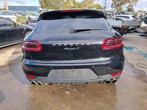 2014 Porsche Macan 95B image 1