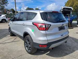 2017 Ford Escape ZG image 1