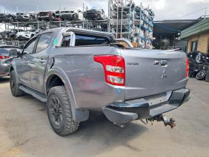 2016 Mitsubishi Triton MQ-MR image 1