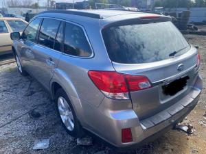 2011 Subaru Outback image 1