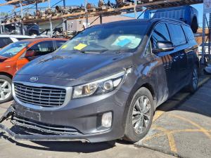 2015 Kia Carnival YP image 1