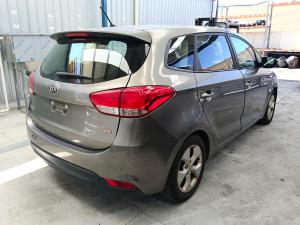 2014 Kia Rondo RP image 1