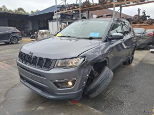 2020 Jeep Compass BG image 1